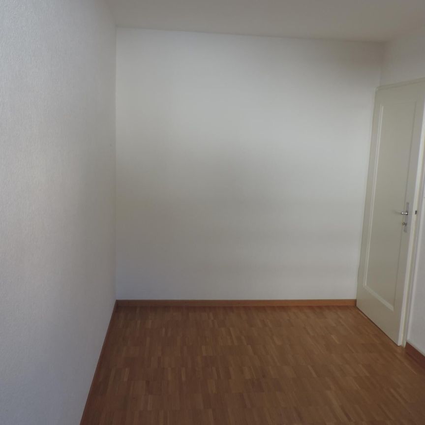 Rue de l'Eclair 14 - appartement 2ème étage Est - Photo 1