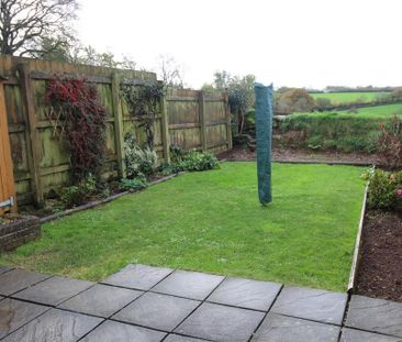 2 bedroom terraced house to rent - Photo 5