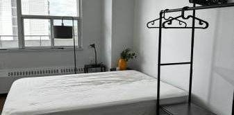 Cozy Flex Room - Affordable Price (Very Close to Subway) - Photo 2