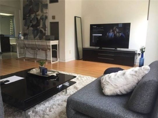 For Lease - 40 Scollard Street Unit# 804, Toronto, Ontario - Photo 1