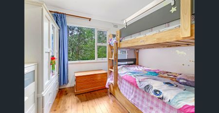 Light-Filled Family Home with Spacious Deck in a Top School Catchment! - Photo 3