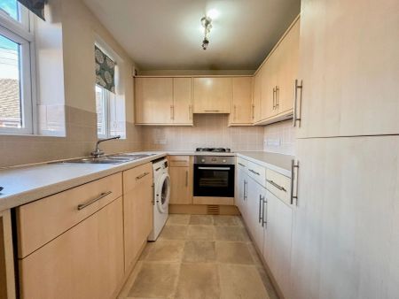 2 bed apartment to rent in The Blundells, Goodway House The Blundells, CV8 - Photo 4