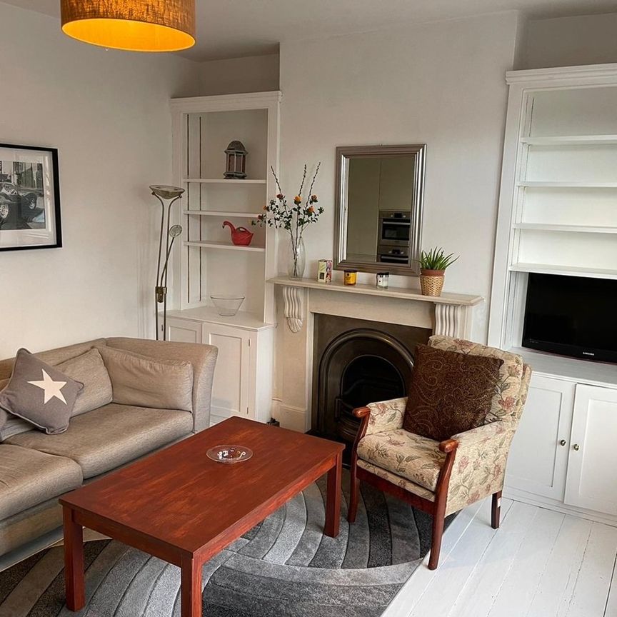 3 Bed Flat, Leghorn Road, NW10 - Photo 1