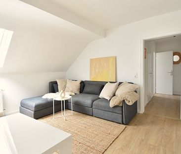 Ohligs, Altbau, DG, 63m², drei Zimmer, KDB, renoviert, möbliert, Nähe HBF. - Foto 3