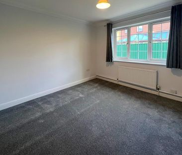 3 bedroom detached house to rent - Photo 3