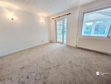 2 bedroom terraced house to rent - Photo 2