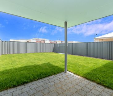 Contemporary Comfort and Space in a Brand New Dual Key Home - Photo 2