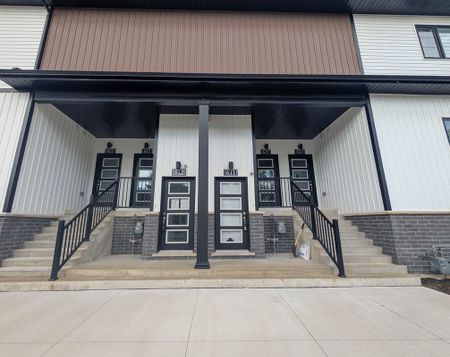 Beautiful 2-Bedroom Apartment in Niagara Falls! - Photo 5