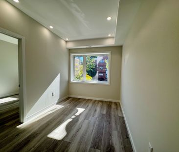 For Lease - 1184 Queen Street Unit# 1, Toronto, Ontario - Photo 6