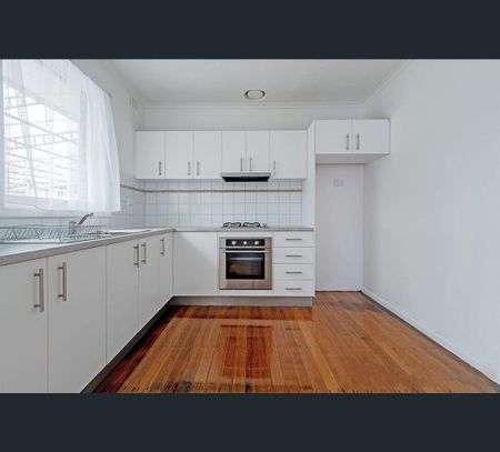 36 Wonganella Drive, Keilor East, Vic 3033 - Photo 3