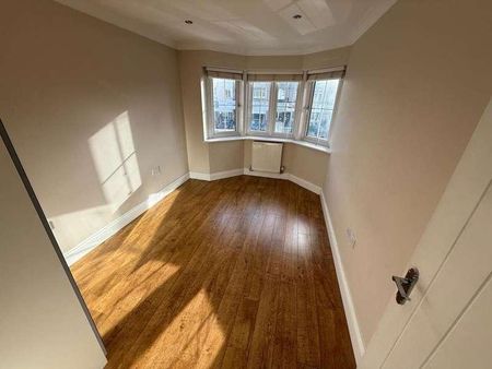 St. Marys Lane, Upminster, RM14 - Photo 2