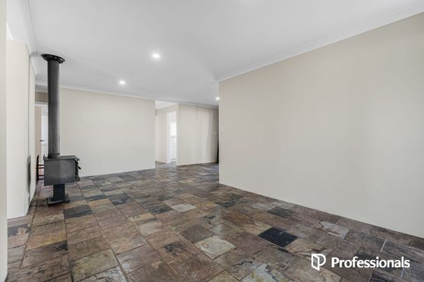 4x2 Family Home with Multiple Living Areas - Photo 1