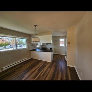 4 1/2 rez de chaussé maison - Photo 2