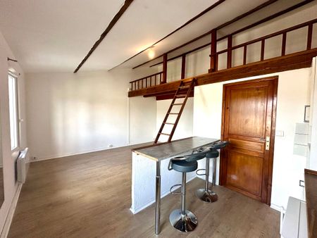 LA PENNE SUR HUVEAUNE, STUDIO AVEC MEZZANINE - Photo 3