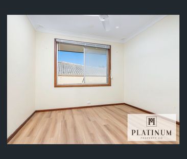 Comfort, Convenience & Space – Family-Friendly Home in the Heart of... - Photo 5