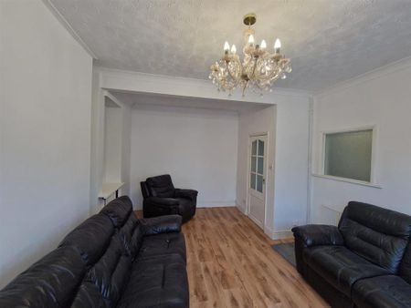 3 bedroom terraced house to rent - Photo 3