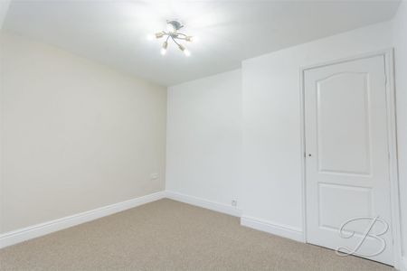 3 bedroom - Photo 5