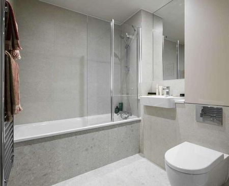 Marble House, Hayes And Harlington, UB3 - Photo 3