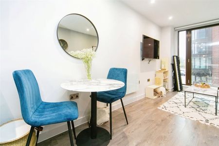 1 Bed Flat, Greenland Street, L1 - Photo 5
