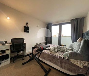 High Street, Slough, SL1 - Photo 1