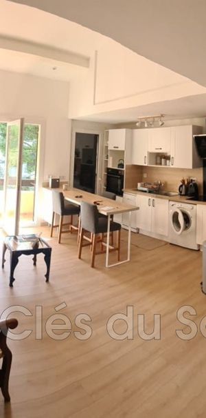 Location Appartement 3 pièces 59m² BANDOL 83150 - Photo 1