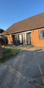 2 bedroom detached house to rent - Photo 3