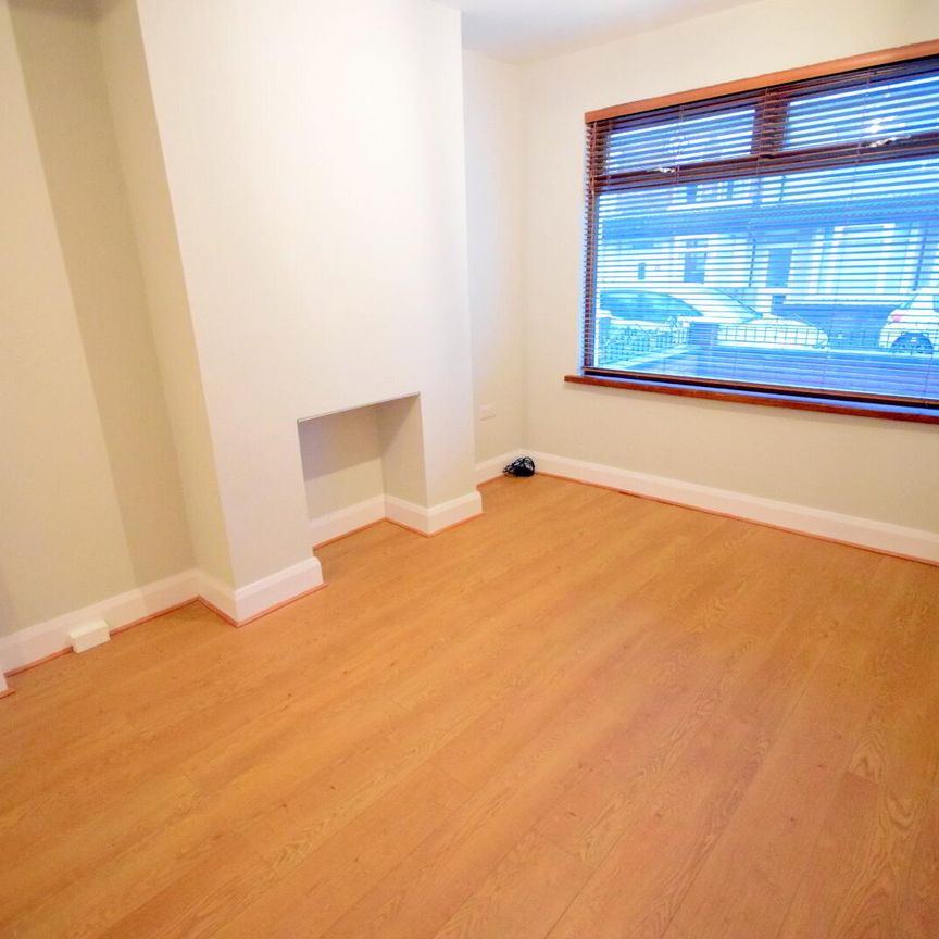 42 Greenore Street, BT68NF, Belfast - Photo 1