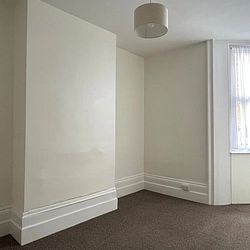 Queen Street, Ramsgate, CT11 9ER, Kent - Photo 2