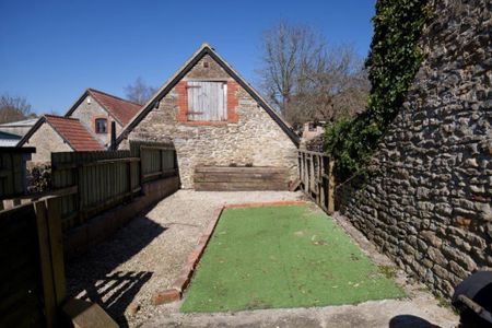 1 bedroom terraced house to rent - Photo 5