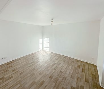 Location Appartement 2 pièces 31m² - Photo 2