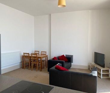 1 bedroom in a house share to rent - Photo 5