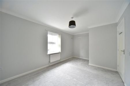 2 bedroom semi-detached house to rent - Photo 5