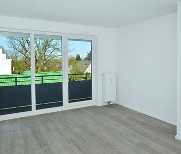 Helle 2-Zimmer-Neubau-Wohnung mit Einbauküche, sonniger Dachterrasse & Balkon - Foto 3