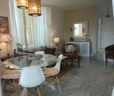 Alquiler de chalet pareado en Avenida del Sol - Photo 1