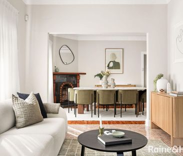 Charming Three Bedroom Home in Earlwood - Photo 2