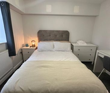 1 Bed Flat, William Street, RG1 - Photo 1