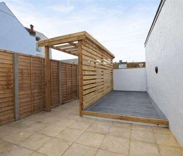 Rowlands Road, Worthing, BN11 - Photo 3