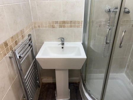 Flat , Princess Street, Luton - Photo 5