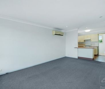 1/6A Morehead Street - Photo 1