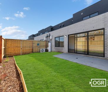 STYLE AND COMFORT! - Photo 2