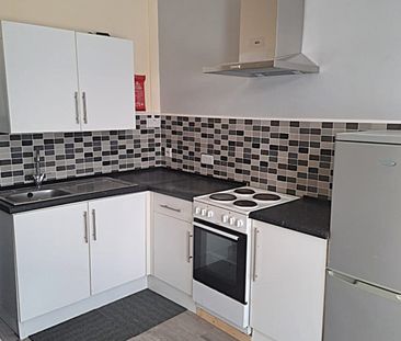 £875 PCM, Furnished One Bedroom Ground Floor Flat in Richmond Road,... - Photo 3