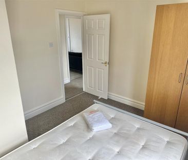 2 bedroom Flat to rent in Hawkeys Lane, North Shields, Tyne and Wear - Photo 5