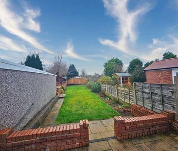Conway Road, Sale, M33 - Photo 1