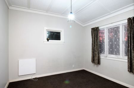 4 Fruitvale Road, New Lynn, Auckland - Photo 2