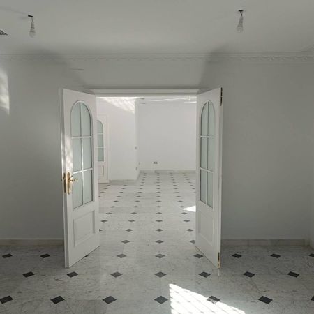 3 room luxury Apartment for rent in Seville, Spain - Photo 5