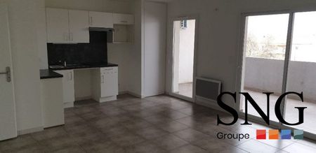 T3 AVEC TERRASSE ET PARKING - Photo 2