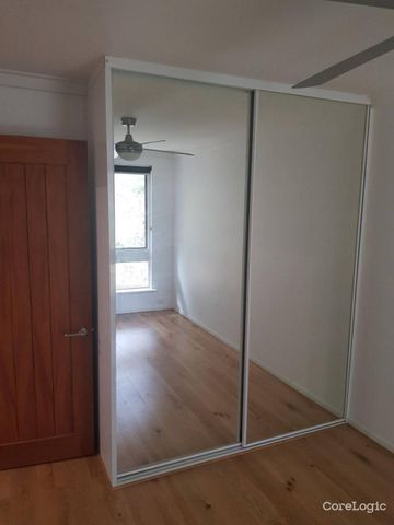 Gem in Scarborough - Photo 2