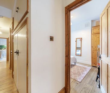 Flat to rent - Darwin Street, London, SE17 - Photo 3