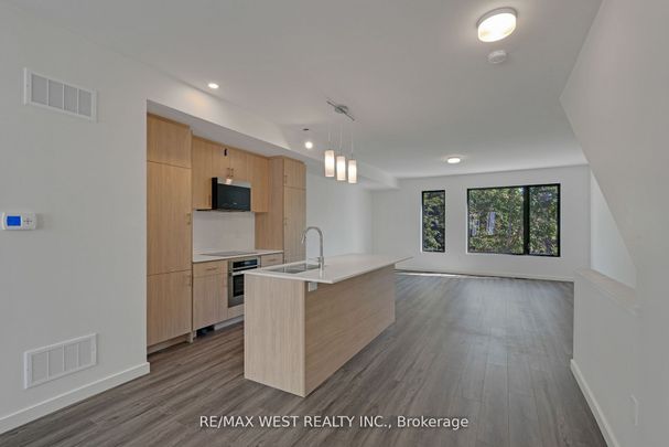 For Lease - 10 Rainwater Lane, Barrie, Ontario - Photo 1