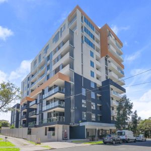 Contemporary apartment living in the heart of Bankstown CBD - Photo 3
